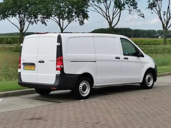 Mercedes-Benz Vito 114 CDI Image 3